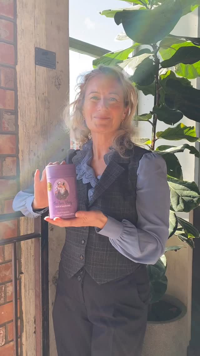 WANNA MEET TALL, DARK & HANDSOME? 💋
Spoiler: he’s not on Tinder… he’s in your teacup. 😏
Our smoky black tea blended with cacao nibs + husk = smooth, seductive, and just the right amount of naughty.
👉 Come find him (and us) at the Coffee & Chocolate Festival, Auckland this weekend. @chocolateandcoffeefestival
Careful though… one sip and you might just fall hard. 🫦
#DarkAndHandsome #TeaFlirt #ChocolateFestivalNZ #TeaLoversNZ #TheTeaThief