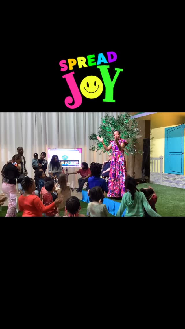 Joy is performing for your royal children! I love y’all!