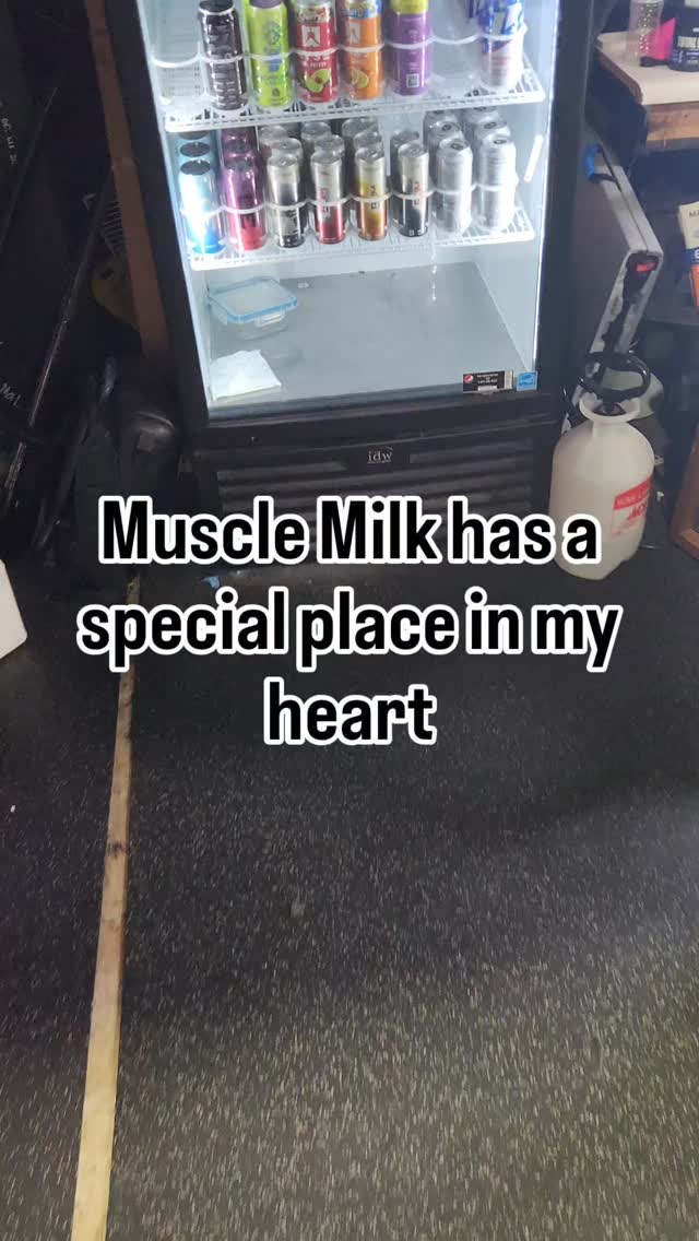 Disclaimer: Macros on muscle milk are fine, I just personally hate the taste
If you've ever thought about getting a personal trainer, buying a workout program or even just need fitness questions answered then go to koskifit.com or shoot me a DM
#personaltrainer #diet #eatinghealthy #personaltrainerlife #gym #workoutroutine #gymworkouts #gymlifestyle