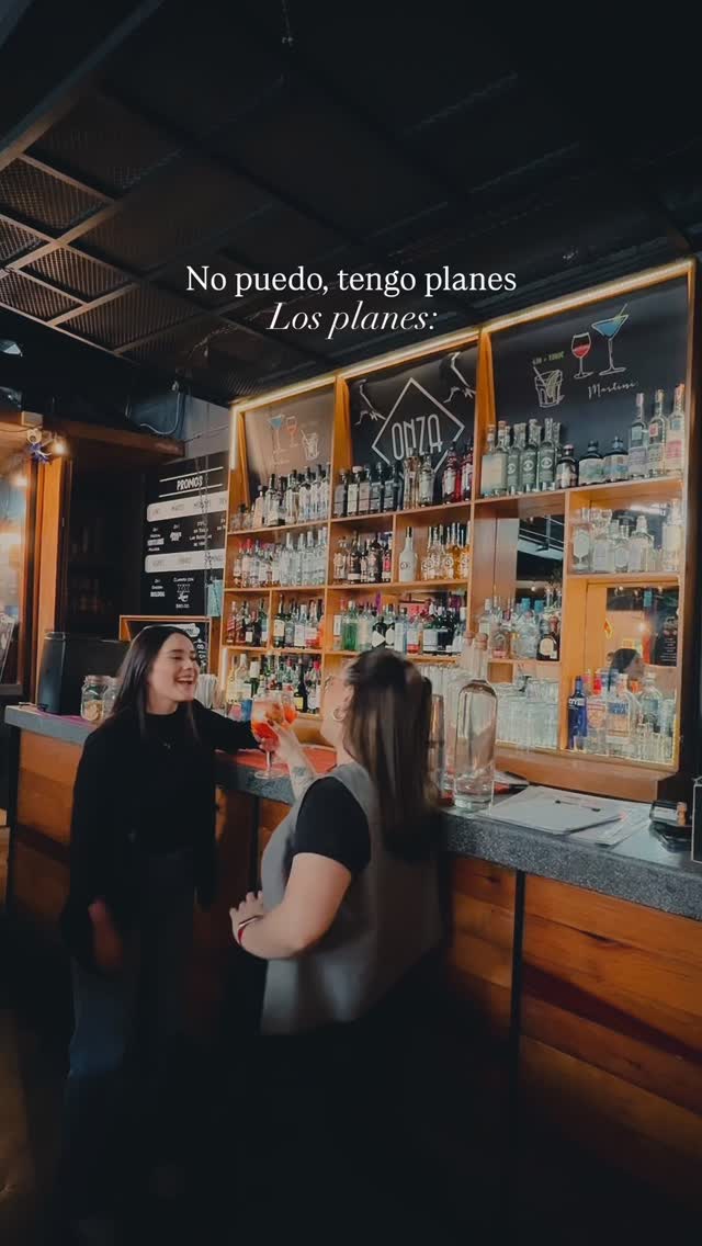 Lo bueno de que Onza esté aquí es que tienen promociones hasta del 2x1 todos los días. 🍸
Ya tienes excusa para venir cualquier día de la semana.
¡Acá te esperamos!