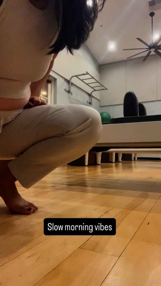 Slow mornings are my reset button. A little Pilates stretch, thoracic spine twist, and hamstring pull go a long way—especially at 35. From a pelvic floor and myofascial release perspective, these movements keep the body aligned, mobile, and supported. It’s not just exercise, it’s maintenance for the body you want to last a lifetime. #slowmorning