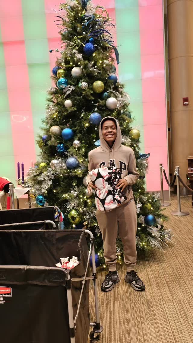 Annual Give back!
Hey friends! Every Christmas, I do a special give back for the amazing kids at St Joseph's Children's Hospital who are fighting cancer. This initiative is especially close to my heart because my son is the one who really started this at the age of seven, and now he is fifteen .
We hand- make cozy blankets with the help of a special individual to bring them warmth and love during a really hard time.
But this year,I need your help! I'm looking for donations to help cover the cost of fabric, one handmade blanket= one brave little warrior.
Let's show these kids some extra love this Christmas.
DM me for all the details. Thank you all so much in advance.
NB : Every Mickle Mek a Muckle( Every little thing (money) adds up)!