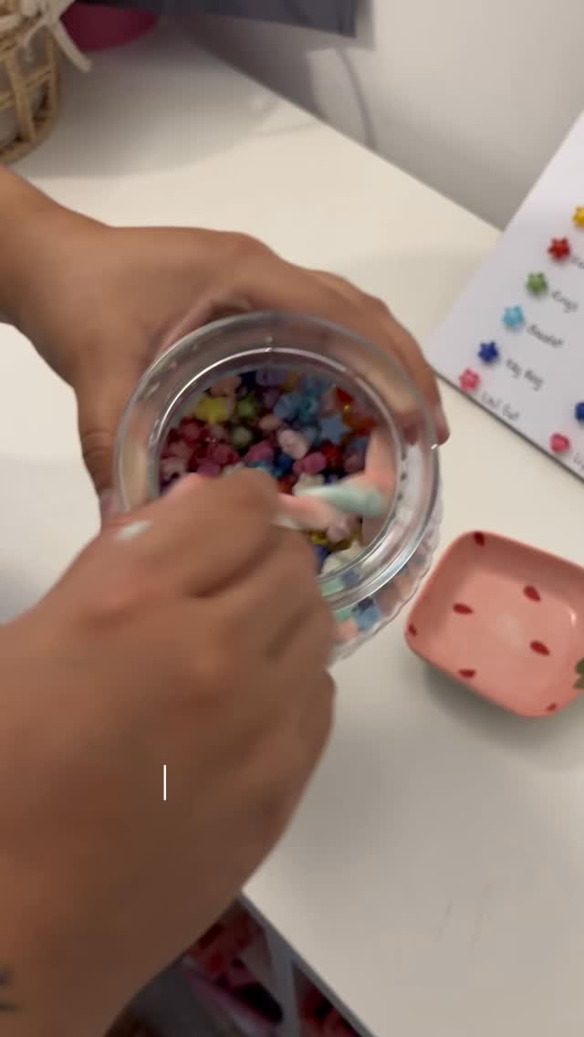 Packing a one-scoop order for Itzel ❤️
Place your order now on my website: alluringsecret.co.uk.
#mysteryscoop #mysterybox #luckyscoop #smallbusiness