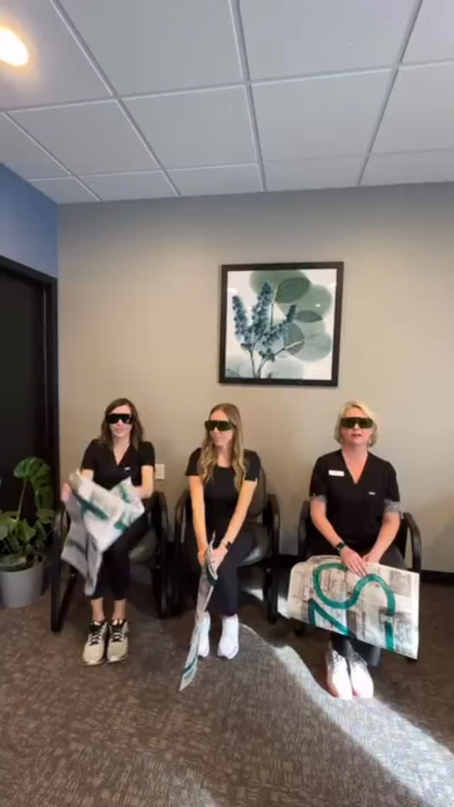 Glow-up season is here! ✨ Cooler weather = the perfect time for laser treatments. Say goodbye to sun damage, uneven skin, and hello to your best glow yet. 🌟
Spots are filling fast—don’t wait to treat yourself! 💖
📅 Book your appointment today and let’s make that transformation happen. #LaserSeason