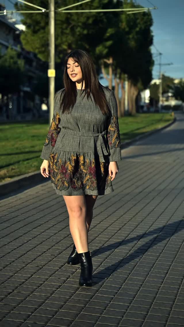 Ready to sew something new? Our comfy chic #EmmaDress pattern has just been released!
Emma is an easy, elegant and versatile staple pattern for woven (or with a bit of stretch) fabrics. The main idea is a Dress with a basic bodice part shaped with bust darts and a gathered skirt, while there are no fastenings so you can throw it on and go. Of course, you can also make just a Top.
This pattern’s versatility is endless as it includes versions for making it having an all time classic regular waist or a trendy dropped one and can have a mini or a midi length. Plus, it can be long sleeved, short sleeved or sleeveless and have a belt (suggested for the dropped waist version). Whatever option you choose, Emma has a perfect balance of feminity and comfοrt, so you can create an everyday chic look with a me-made Dress!
.
#sewingpatterns #sustainablesewing