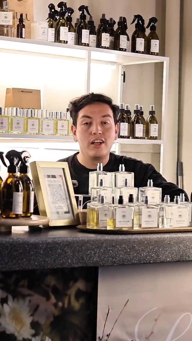 Nada de “me suena ese perfume”… 👀
En Smells Like Lulú cada aroma es único, como tú.
Ven a Mercado del Carmen y encuentra el tuyo 🔥