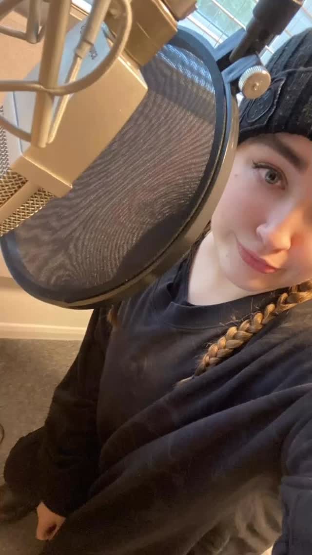 Well done to @niamhlongford who’s just recorded her second #audiobook. Here she is at @idaudio …More details soon…
#audiobooks #recording #youngvoices #proudagent #diversity #diversityandinclusion #northerntalent