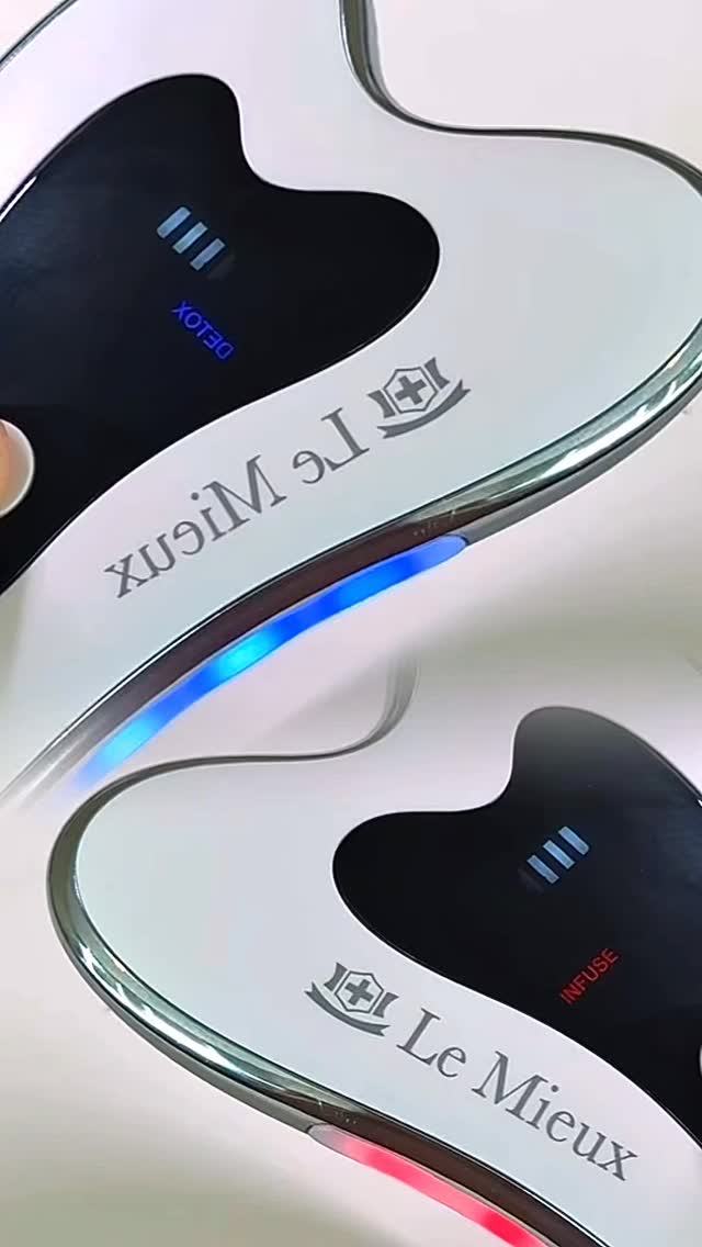 Lift. Contour. Detox. Infuse. 🫧
The @lemieux Gua Sha ThermLift Facial combines traditional Gua Sha massage with microvibrations, red and blue LED light, and gentle therapeutic warmth - for skin that feels lifted, sculpted, and deeply rejuvenated.
☑︎ LIFT: Microvibrations and Gua Sha strokes help tighten and firm
☑︎ CONTOUR: Thermal warmth and Gua Sha strokes help sculpt & tone
☑︎ DETOX: Blue light, microvibrations & thermal warmth address breakouts, impurities & inflammation
☑︎ INFUSE: Red light and soothing warmth enhance product absorption for a radiant glow
The new Gua Sha ThermLift Facial is coming soon to the menu at www.ricozybeauty.com - stay tuned 🤍
Booking🔗www.ricozybeauty.com
Contact📩 info@ricozybeauty.com.
Location📍300 E Colorado Blvd, Unit 241, Studio 409, Pasadena CA 91101 (Located inside Salon Republic Pasadena at The Paseo)
#facial #holisticfacial #skincare #selfcare #guasha #guashafacial #facesculpting #thermalift #glassskin #lymphaticdrainage #pasadena #RicozyBeauty