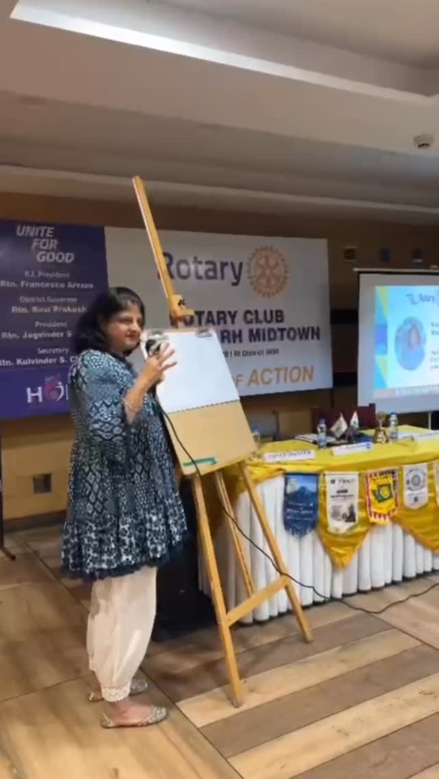 An amazing session at Rotary Club, Chandigarh! It’s all about the art weaving its way into each workshop! This one is special…my passion is art but my passion is also introducing ways to make gratitude a habit! This is why I call it Art Positivity ❤️
#workshop #art #artist #rotary #rotaryclub #chandigarh #gratitude #journal