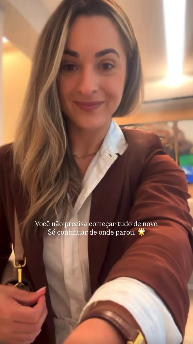 Você não “estragou tudo” só porque saiu da rotina.
Você apenas é humano.
O que te distancia dos seus resultados não é o deslize - é a culpa que não deixa você voltar para o processo.
As coisas começam a andar quando você aprende a recomeçar sem se punir.
Seu processo é uma estrada, não espere chegar no destino sem quebra-molas. Ele faz você reduzir a velocidade, mas não muda sua direção. Apenas continue. 🌟
Vamos continuar de onde parou?
Eu te ajudo!