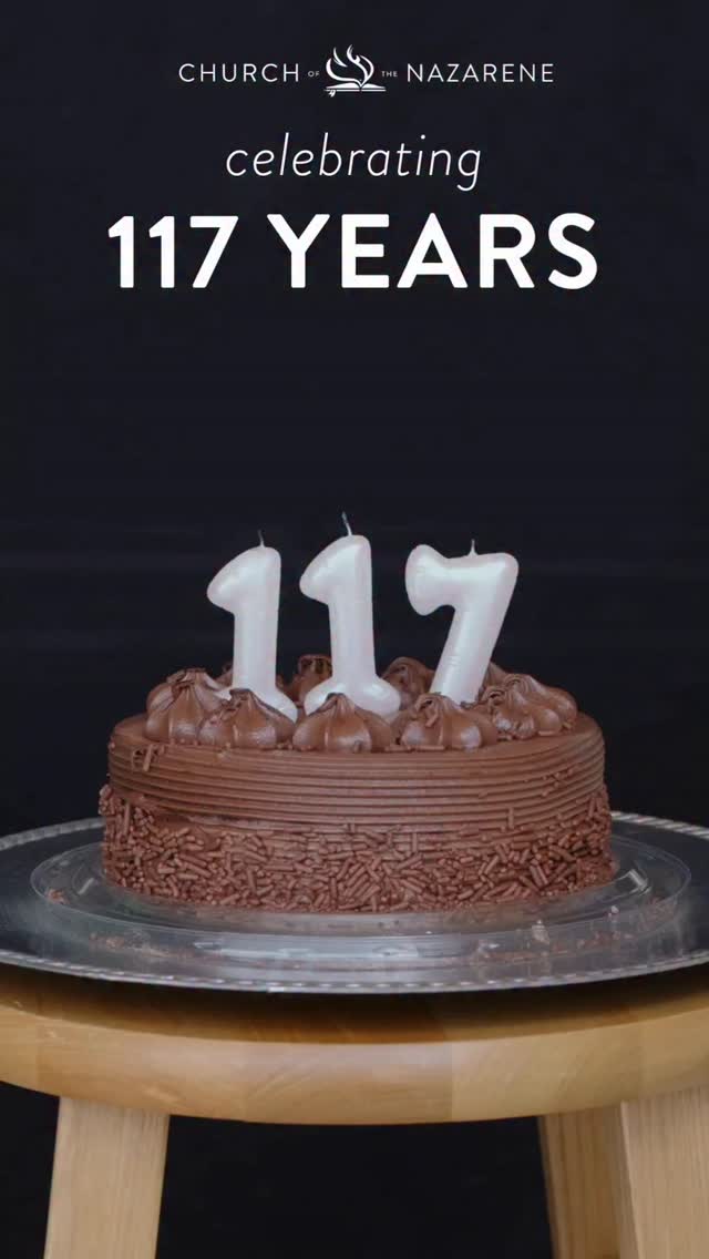 A Igreja do Nazareno foi oficialmente formada em 1908 e está celebrando 117 anos da fidelidade de Deus neste 13 de outubro. A igreja tem estado dinamicamente envolvida em compartilhar o amor de Cristo por meio de evangelismo, ministérios de compaixão, discipulado e educação.
Que continuemos a ser um farol de esperança, guiando gerações em adoração e amor no poder do Espírito Santo.
Parabéns, igreja! São 117 anos, 165 países, 30.747 igrejas e 2.724,006 nazarenos ao redor do mundo. Sigamos avançando.
Por santidade ao Senhor, agora e sempre!
#igrejadonazareno #117Anos