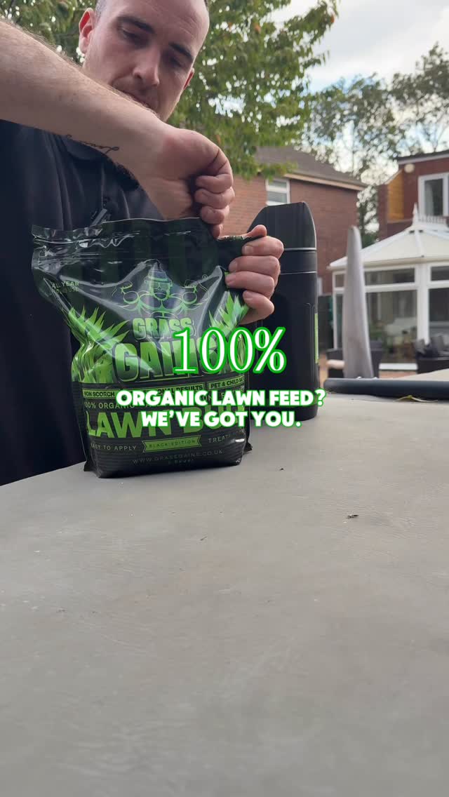 Want a lush, green lawn without the harsh chemicals? Our lawn bulk black edition is for you ⬇️
🌱 Organic & nutrient-rich
🌱 Pet & child friendly
🌱 Year-round green-up
🌱 Fights stress & disease naturally
Revive your lawn the right way! 💚
#OrganicLawnCare #lawngoals #grass #lawncare #lawn