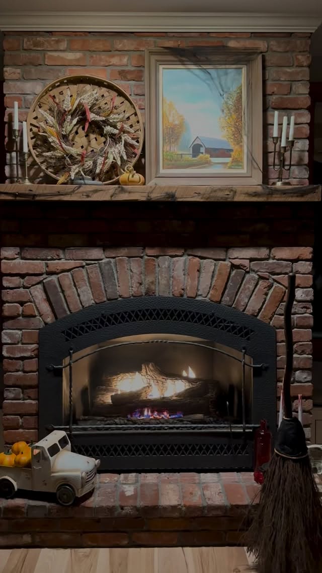We’re having fun decorating for Halloween this year. I don’t generally do much, but now the kids are getting older, we’re really getting into it now!
.
#halloweendecorating #halloweenfireplace #halloweenhome #halloweenhouse #halloweenhomedecor #spookydecor #spookyfireplace #myhomethismonth #autumnhomestyle #halloweenmantle