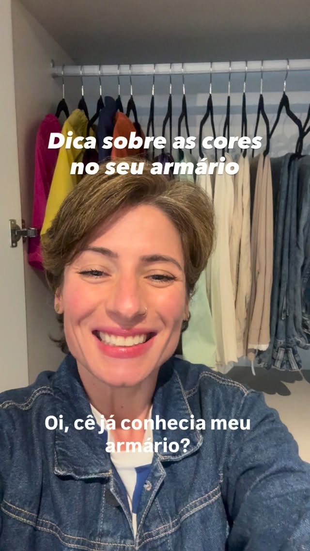 Seu armário segue alguma coerência de cor? Talvez por isso seja difícil montar combinações!
#personalstylist #consultoriadeimagemeestilo #estilopessoal #dicadeestilo