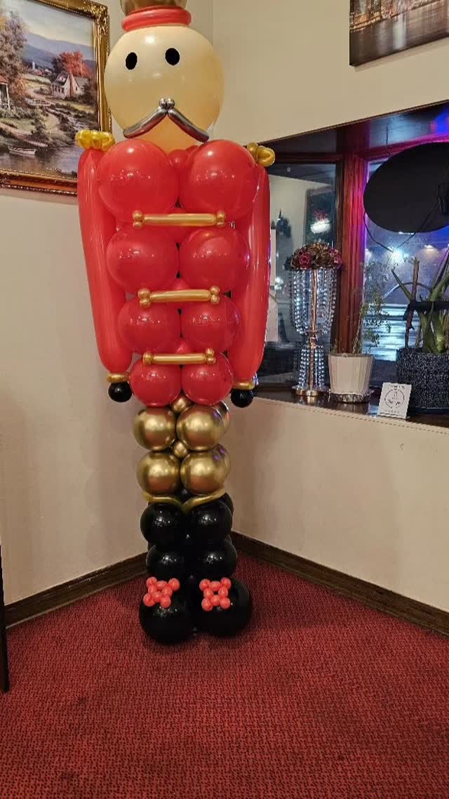Make your holiday party dazzle with Nutcracker Balloon Magic!
#nutcrackertheme
#holidaypartydecor
#nutcrackerballoons
#christmasthemedecor
#balloonartistmonsey