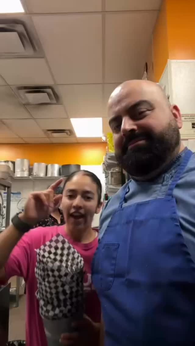 Just showing off āØLa Magia of our kitchenāØ
By Amanda & Mohammadš«°š½
Happy Friyay, Edmonton!
šŖ@lunamexicanrestaurant