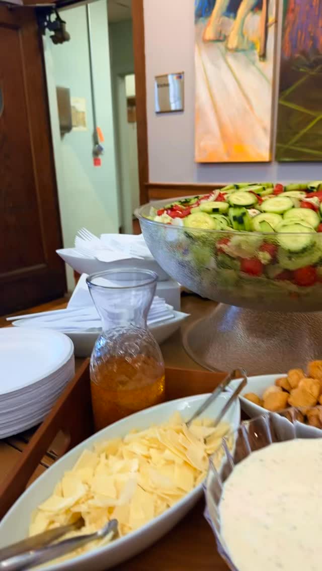 If you’re planning an event, don’t settle for “just food.”
Feed your guests something they’ll talk about. From staffed service to easy drop-off setups, True Catering is booking through 2026, limited 2025 dates remain! 🍽️✨