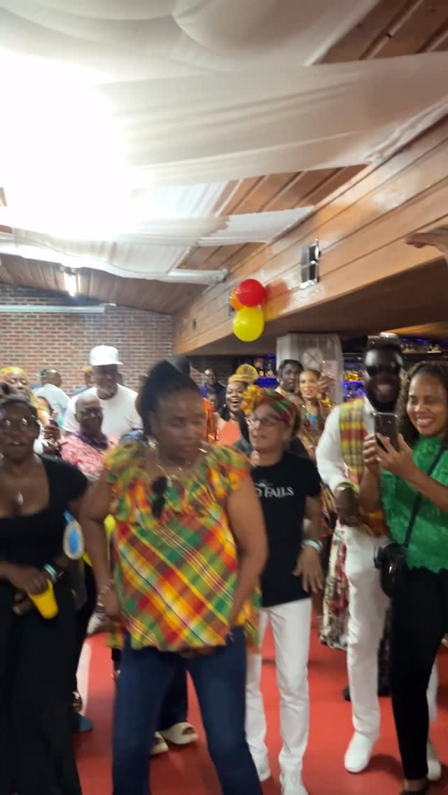 🎤 Big love to the one and only Papa Vader for shutting it down at Jounen Kwéyòl 2025! 🔥
You brought the energy, the vibes, and the Creole soul we’ll never forget! 🇱🇨💛💚💙❤️
#PapaVader #JounenKwéyòl2025 #LucianVibes #CreolePride