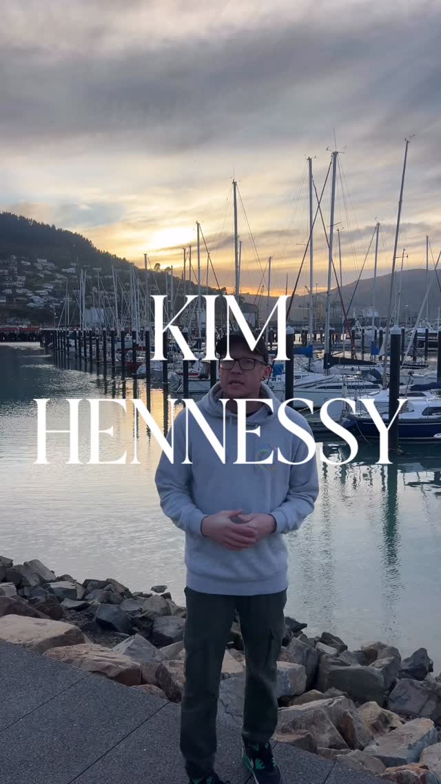 Presenting
*
Kim Hennessy @kimhennessynz
*
View her works in our gallery, link in bio
*
Silent auction November 1st and 2nd, gold coin entry. Gala night and live auction November 2nd, ticket link in bio