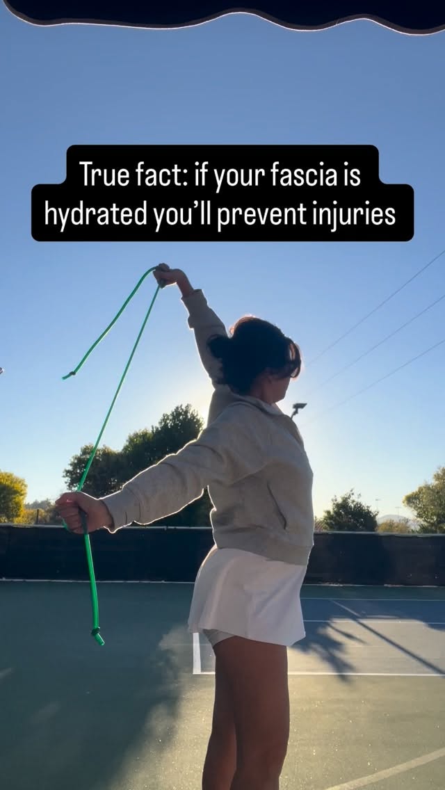 Your fascia is that thin web of connective tissue that wraps around your muscles and joints. It loves movement and hydration. When it’s hydrated and gliding smoothly, you move better, recover faster, and are less likely to get injured.
That’s why before I play, I take 5 minutes with my stretch band to wake up and “hydrate” my fascia think gentle, dynamic movements that get fluid flowing through those layers (not just static stretches).
Here’s what fascia hydration does:
• Improves flexibility & mobility
• Reduces tightness and strain
• Enhances performance
• Helps prevent those nagging pickleball tweaks
If you’re dealing with pain and tension I can help. Book online at www.newstrengthmfr.com