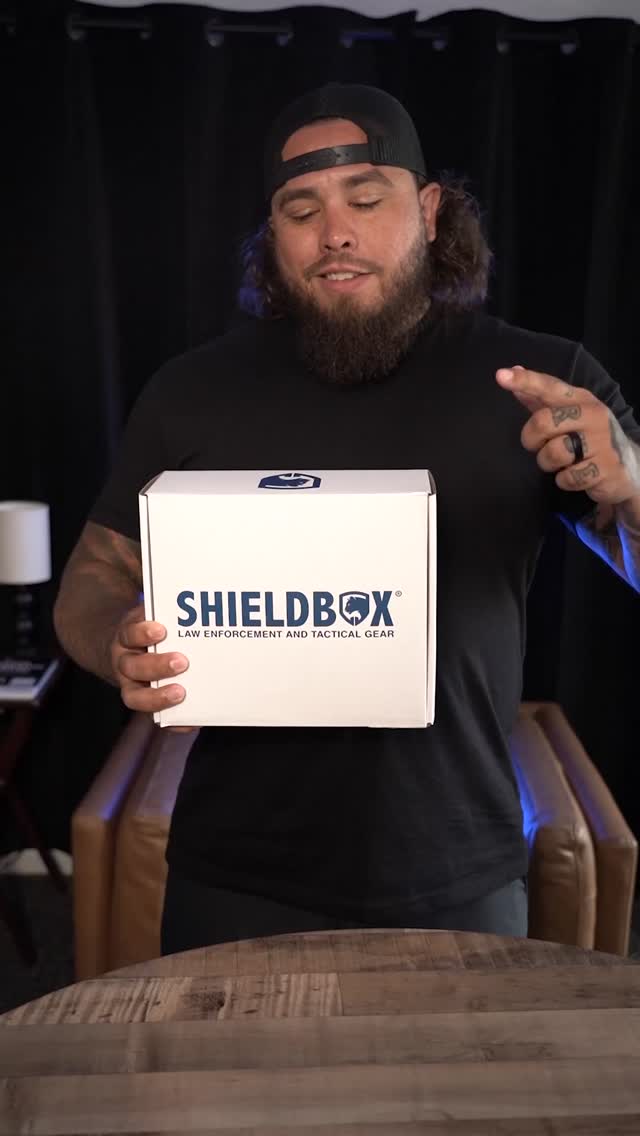 Let’s see what came in the ShieldBox PRO…