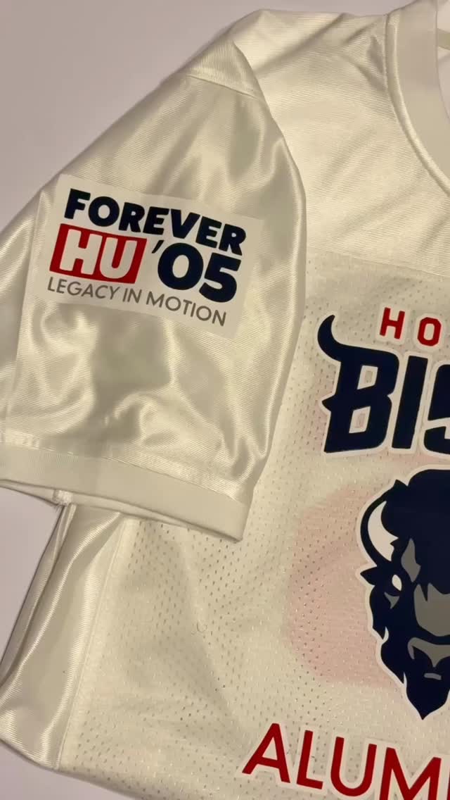 Happy Homecoming! ❤️💙✊🏾🔥
#howardu #customjersey #homecoming #classof2005 #20thanniversary