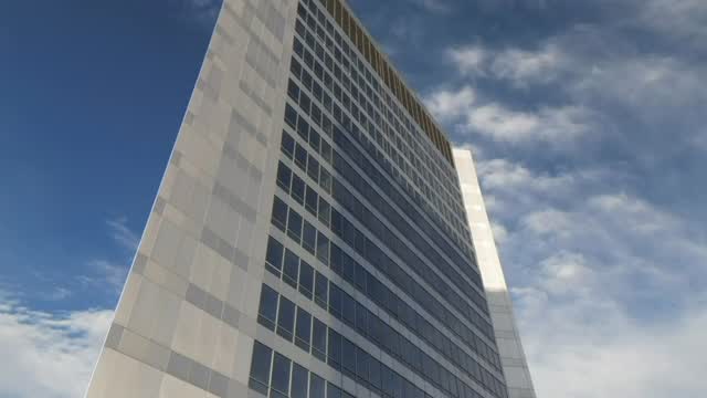 At 500 feet above the ground, the stakes are even higher. Precision, safety, teamwork, and trust is how we make it happen.
#ropeaccess #workatheight #ropeaccesstechnician #ropeaccessprofessional #safetyfirst #teamwork #ropeadopewindows #yyc