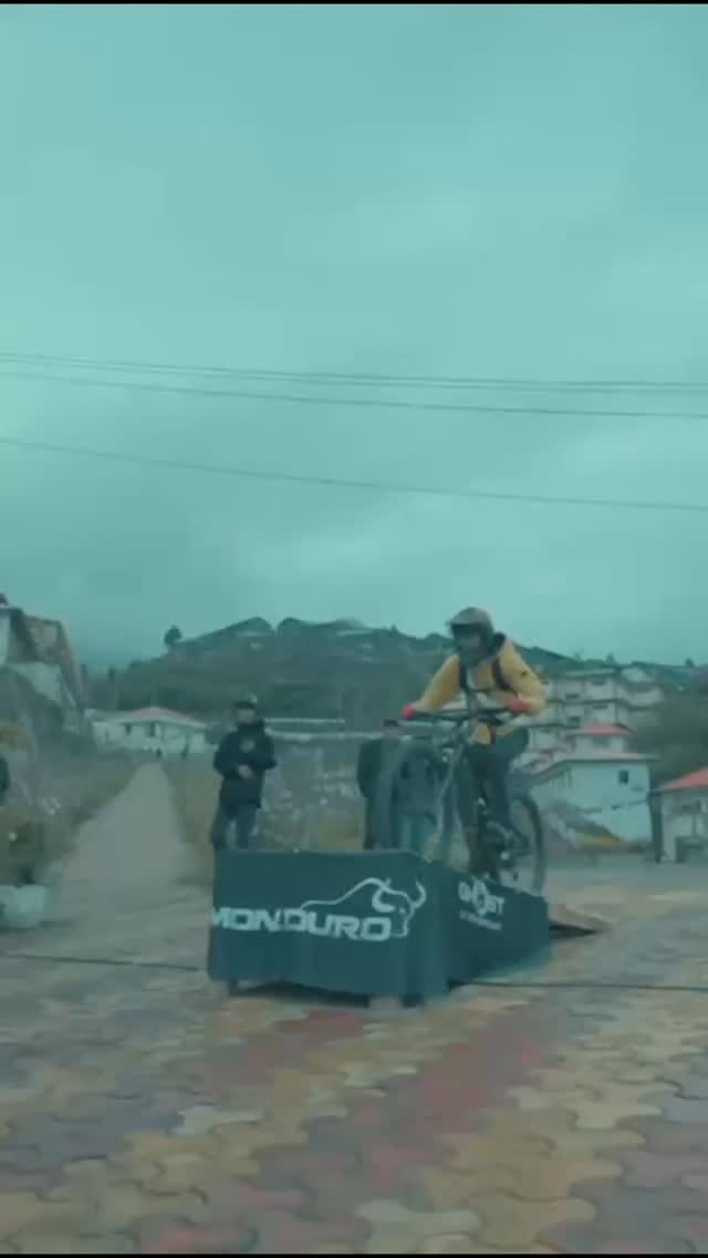 🌄 THE WAIT IS OVER! 🌿🔥
The mountains of Tawang come alive as we officially kick off MONDURO 5.0 – Go Green, Ride Clean! 💚🏍️
From riders across borders to locals who breathe adventure — the energy, the excitement, and the spirit are unstoppable! ⚡
Today marks not just the beginning of a race, but a celebration of passion, sustainability, and unity through the trails. 🌏✨
Let the wheels spin, the mountains roar, and the journey begin! 🙌
Here’s to adrenaline, friendship, and a greener tomorrow. 💪🌿
@nac_cycling @iprtawang @spokehubcycling @zab.arvan @awiryawan @trailshapers_tawang
#Monduro5 #Monduro2025 #GoGreen #RideClean #TawangTrails #EnduroRacing #AdventureAwaits #RideForNature #SustainableRiding #MountainMadness #MonduroInaugural #TawangAdventure