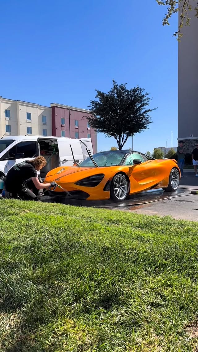 BIG THANK YOU TO @txsrally for allowing us to be apart in helping them get ready for their Chapter 8 Border Run! 🔥
.
It’s was awesome seeing all the cool vehicles, and talking to a bunch of people!🤝
.
Big shoutout to everyone again, hope you all have a great time! 🧼