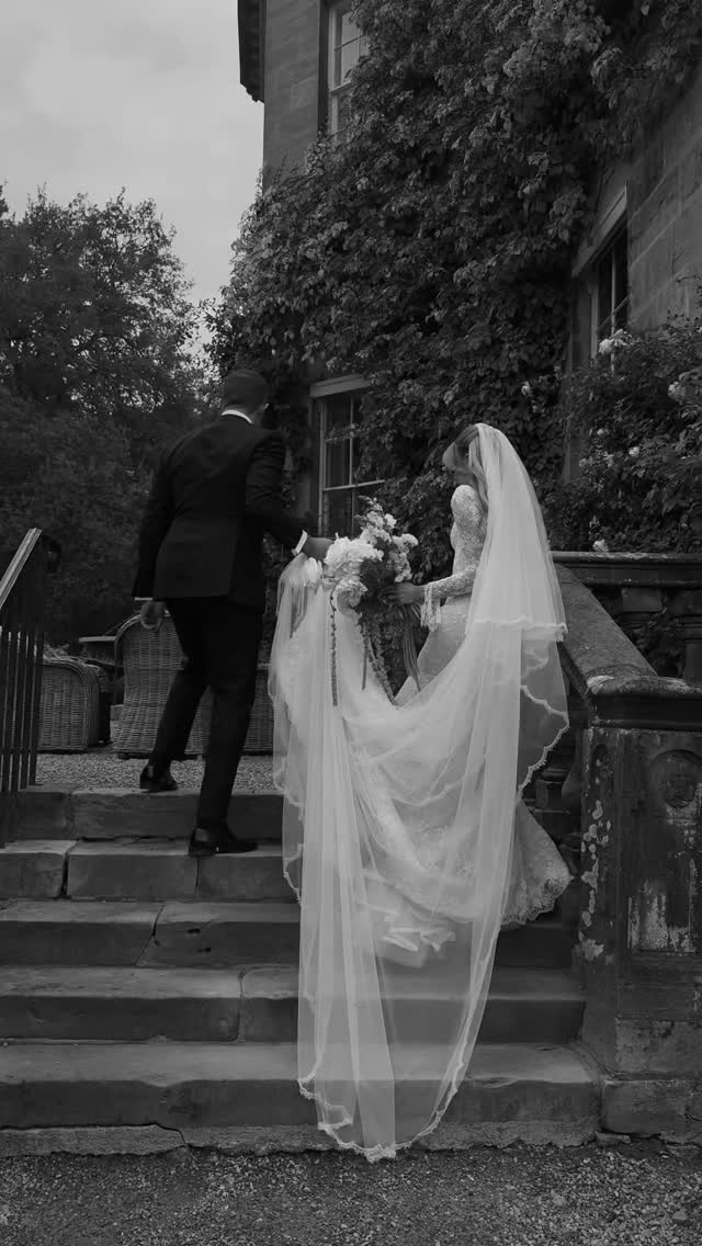 Old Hollywood glamour graced @middletonlodge a few weeks ago for @gabriellaleex & @nikboxall, where a timeless vision came to life. Vintage elegance and sophistication flowed effortlessly from the Fig House to the Main House.
An honour to be part of your day Gabriella & Nik 🤍
Also, can we talk about this @emmabeaumontatelier dress forever?
________
Content & Edit - @_therelaxedbride
Photographer - @phoebejanephoto
Venue - @middletonlodge
Stylist - @storiesof_events
Dress - @emmabeaumontatelier
Suit - @signature_bespoke
Florist - @winterandthewillows
Hair - @ellaghair @pinsandcurls_
MUA’s - @beatricehollimakeup @hattiefreermakeupandhair
Cake and desert table - @wheretheribbonends
Ceremony music - @eborquartet
Stationery - @studio_marieclaire
#middletonlodgewedding #middletonlodge #weddingcontentcreator #emmabeaumontbride