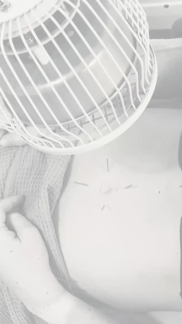 Most people think Chinese medicine is just for fixing symptoms but its real strength lies in supporting how your body functions day to day.
There’s a lovely philosophy in Chinese medicine called Yang Sheng (nourishing life), which is all about caring for yourself daily before small health issues become bigger problems.
It includes simple, everyday practices weaved naturally into your life. So eating in a way that suits your body and the season, moving regularly, resting properly, breathing well, and managing stress.
Over time, Acupuncture treatments become less about responding to symptoms and more about keeping your body functioning well day to day, so your health stays strong and resilient.
Chinese medicine isn’t only about getting well, it’s about staying well too.
Glow Acupuncture & Chinese Medicine
106 Canterbury Rd, Middle Park VIC 3206
.
.
.
.
.
#heartmiddlepark #melbournewellness #albertpark #holistichealing