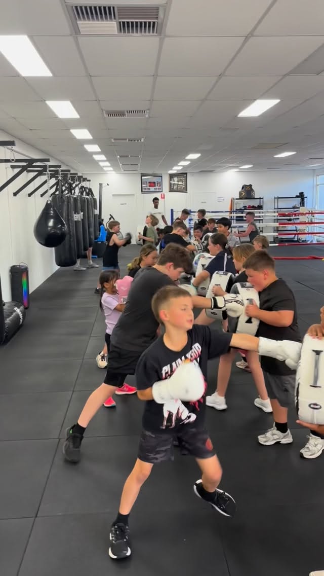 🥊 Whether your goal is fitness, confidence, or stepping into the ring one day, we’ve got a class for every level.
👦 Kids Classes
Building confidence, discipline, and fundamentals in a fun and supportive environment.
🔥 Advanced Kids Classes
For young boxers ready to level up their skills and sharpen their technique.
💪 BoxFit
High energy boxing inspired fitness classes, perfect for anyone looking to get fit, get strong, and feel amazing.
🥊 Intermediate
Take your boxing to the next stage, more technique, more conditioning, more skill.
🏆 Fighters Class
For the committed. Sharpen your tools, push limits, and prepare for real competition.
All you need to get started:
✅ Boxing gloves
✅ Running shoes
✅ Water bottle
No experience required, just bring your energy and willingness to work. Come give it a go and see what you’re capable of! 👊🔥
DM us to book your first session! 👇