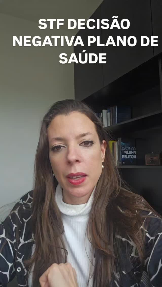 🚨 GRANDE VITÓRIA NO STF! Plano de saúde pode ser OBRIGADO a cobrir tratamento fora do rol da ANS. 🚨
A luta de muitos pacientes contra a negativa dos planos de saúde ganhou um novo e poderoso capítulo. O STF bateu o martelo: a lista da ANS, como regra, é taxativa, MAS com exceções que abrem portas para o seu tratamento!
Isso significa que, se você tiver uma indicação médica para um procedimento que não está no rol, mas que é essencial para a sua saúde e tem eficácia comprovada, a Justiça pode obrigar o plano a cobrir.
O que fazer se seu tratamento foi negado?
Guarde tudo: A negativa por escrito, o laudo médico detalhado, exames e artigos que comprovem a eficácia do tratamento.
Não desista: A nova decisão do STF fortalece a sua posição.
💼 Como advogada especialista em Direito da Saúde, meu trabalho é transformar essa decisão em uma vitória para você.
Teve um tratamento negado ou conhece alguém que passou por isso? Me envie a palavra "DIREITO" no direct e vamos analisar seu caso.
Compartilhe este vídeo para que mais pessoas conheçam seus direitos!
#DireitoDoConsumidor #PlanoDeSaude #DireitoASaude #STF #RolDaANS #Advocacia #EmpreendedorismoJuridico #SeusDireitos #liminarplanodesaude