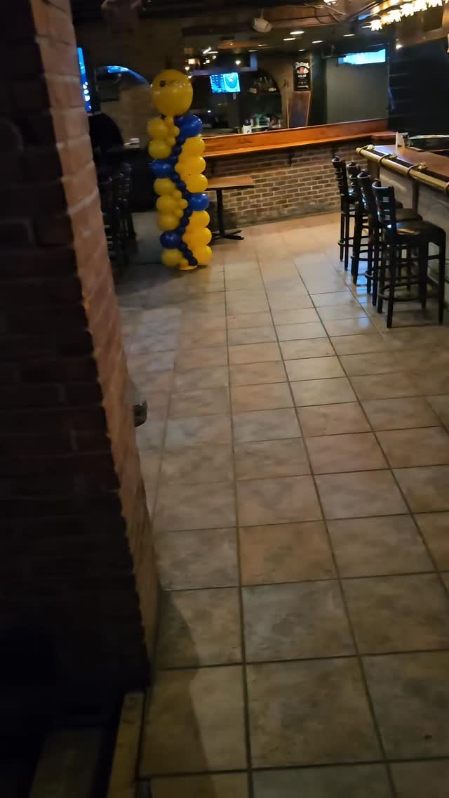 Big Milestone! Big Celebration!
Show off your success with custom balloon columns in your brand colors because every achievement deserves to shine!
#corporatecelebration
#brandstyle
#teamsuccess
#balloondecor
#businessmilestone
#celebratesuccess