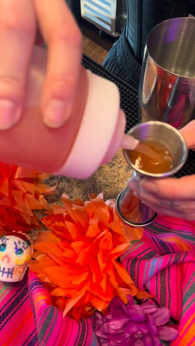 āØOur traditional Paloma Negra drink special to cheer your Feliz Halloween & DĆa de Muertos weekend Amigxs!āØššµļø
Spooky vibes š @lunamexicanrestaurant