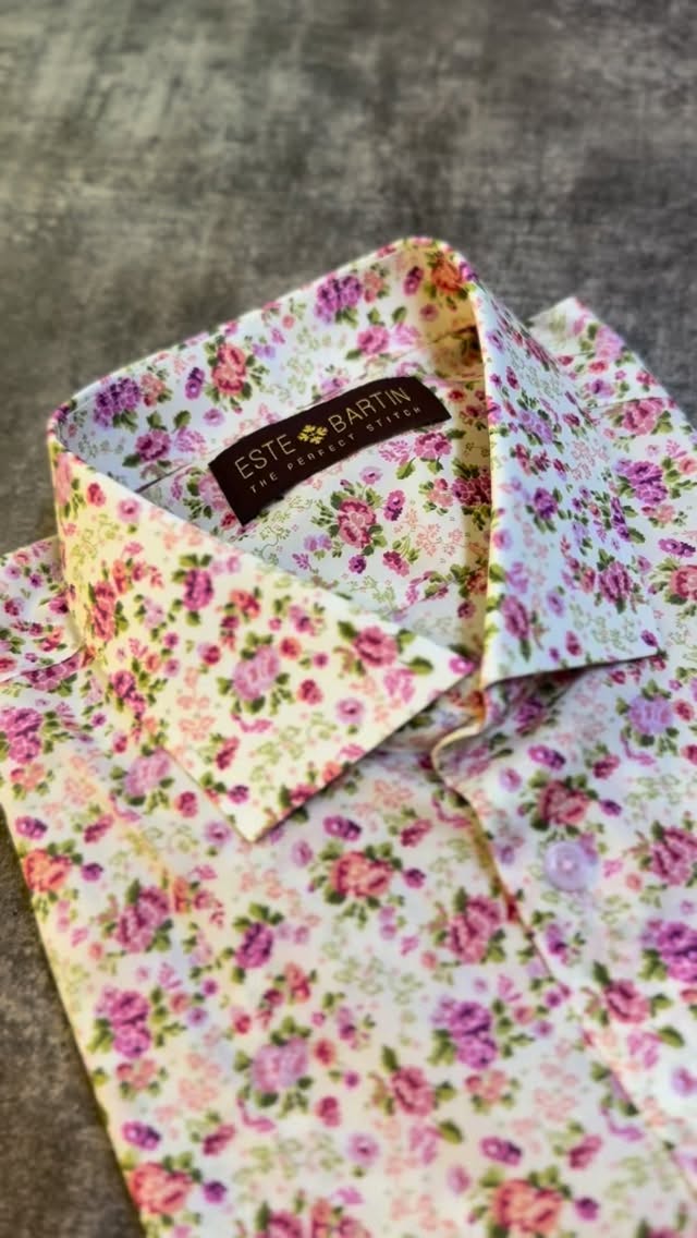 Smart casual mood 🌿🌸
Effortless, light, and a little floral😎☀️