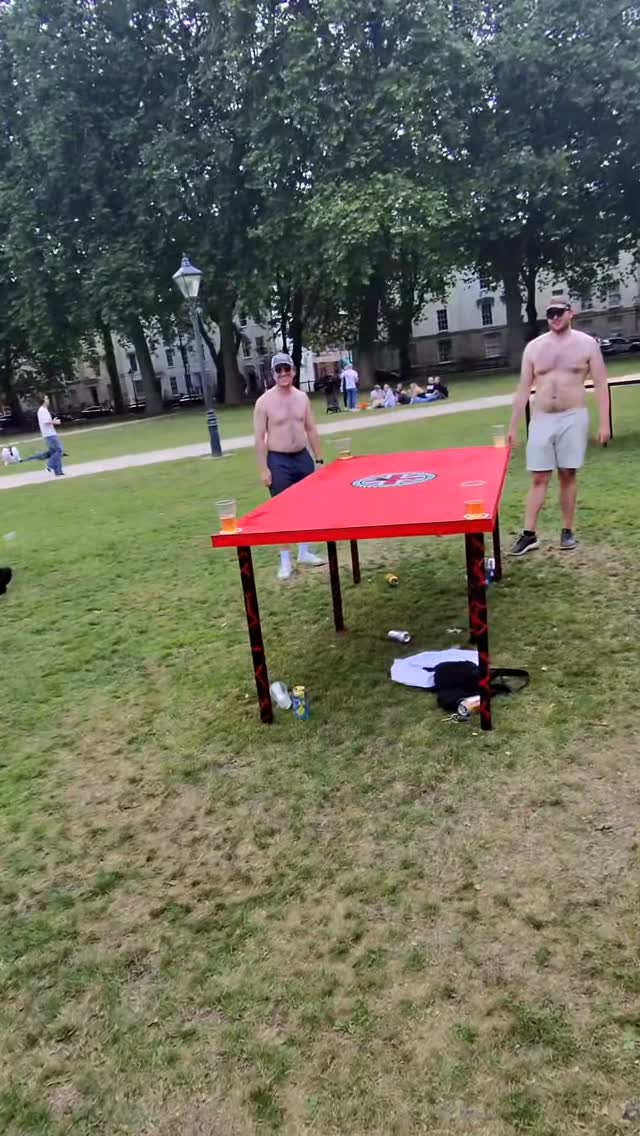 ๐ถ When your hands donโt work like they used to before ๐ต
#dyeislife #beerdie #dye #sports #drinking #games #university #students #socials #unisocials #drinkinggames #freshers #beerpong #beer #events #stag-do #summer #outdoorgames