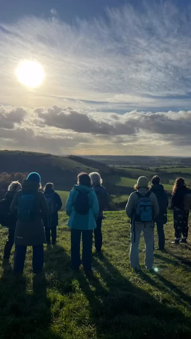 wintering well
what might that be like?
to be with autumn’s invitation at this time of year
to start slowing down
to come in
perhaps it feels like an impossibility
perhaps it feels like an edge
perhaps it feels like a gift
what an honour to explore this yesterday
with old winchester hill
alongside my woman in wisdom @sallythomaswellbeing
and a private group of practitioners from @thecentre_petersfield
with full moon incoming
and samhain & all souls whiffs still in the air
with crow & rainbow, deer & yew
with each other
all weaving magic alongside mystery
with space currently for 121 & private group work
the enquiry continues…
wintering well
what might that be like?
#nature #natureconnection #ecotherapy #ecopsychology #women #autumn #winter #winteringwell #seasonalliving #cyclicalliving #oldwinchesterhill #hampshire