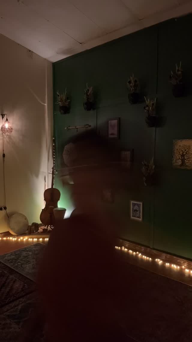 Dear One,
it is time you know the truth.
It is not your practices
that are healing you.
They are merely
tools
to bring you closer to yourself.
The dedication,
the devotion
has always lied
in how often can you
come back to you.
How often
can you choose yourself
and trust what is?
#notetoself #mindfulness #empowerment #authenticity #overcomingresistance #integrativewellness #yogaoffthemat #loveletterstoself #empowermentcoach #wisdomforlife