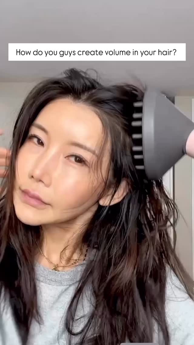 Building bouncy, glossy volume with my Dyson 💨 So easy even on straight hair with the diffuser!
Lightweight, smooth, and full of life — how you like that?
👍🏻If you love this tip, hit ❤️!
.
.
.
.
#HowYouLikeThat #DysonHair #BouncyBlowout #MUAinBoston #DysonHair #VoluminousBlowout #HairVolume #BostonMUA #MakeupByMinah # #bostonhairstylist #bostonmakeupartist