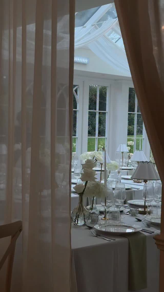 snapshots of some absolutely gorgeous details from a&b’s day the other month, at one of my all time fave venues @vicarageboutique
obsessed with the lamps on the tables, creating an elegant intimate dinner party vibe ✨
& A’s bespoke @suzanneneville dress was a dream come true.
venue - @vicarageboutique
content - @_therelaxedbride
photographer - @pearbearphotography
dress - @suzanneneville from @frances_day_bridal
florist - @tinekefloral
stationery - @km_stationeryanddesign
stylist - @wrenark_
mua - @makeupbylillymonroes
hair - @hairbyleahrose1