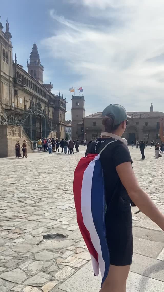 En nuestros paquetes del Camino de Santiago incluimos el tour a Finisterre, un recorrido imprescindible para quienes quieren completar la experiencia.
Historia, paisajes y tradición gallega en un solo día, pensado para cerrar el Camino de la mejor manera.
#Finisterre #CaminoDeSantiago #CaminoExperience #ViajesConMagia #TurismoEspaña #DescubreGalicia #Camino2026