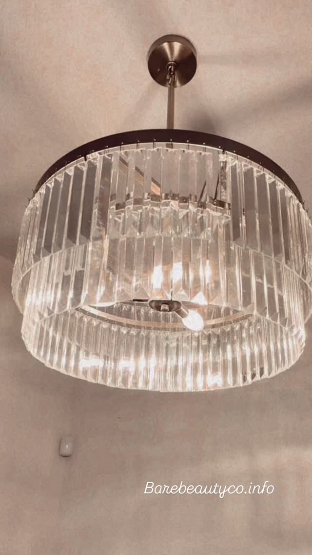 Check out my suite 😍✨
I have a few more finishing touches and changes to make, but I absolutely love working in this space 🥰 Book your next session with me and enjoy the cozy vibes 💗
#spa #spasuite #salonsuite #facials #waxing #estheticianroom