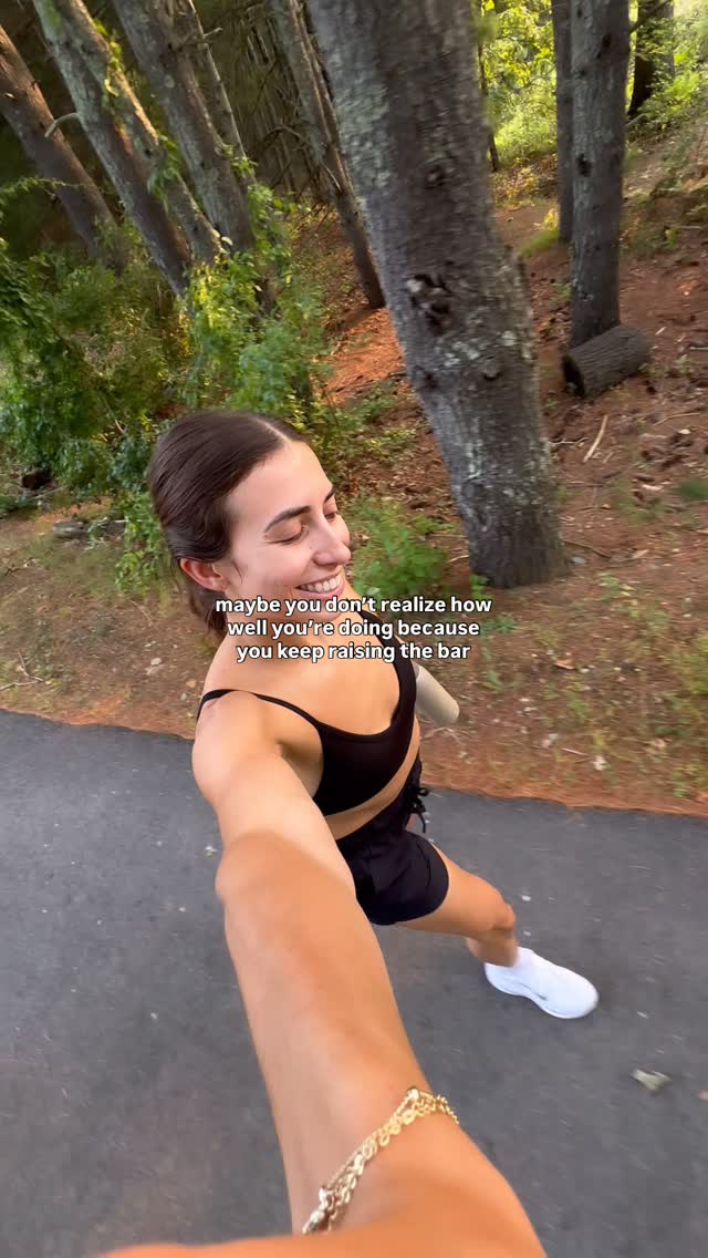 Raise the bar. Repeat. Grow. 🚀
#wellnessjourney #hyrox #gymgirl #fitnessmotivation #strengthtraining #fitlife #liftheavy #raisethebar #pushyourlimits #progressnotperfection #strongermindset #keepgrowing