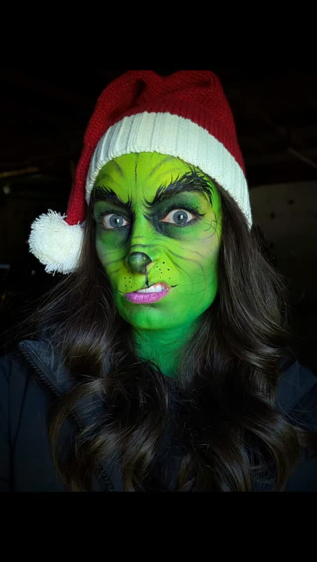 πβοΈπ JAZZERCISE SELFIE πβοΈπ
#ColorPopFacepaint #slingerwi #facepaint #grinchfacepaint #christmasfacepaint