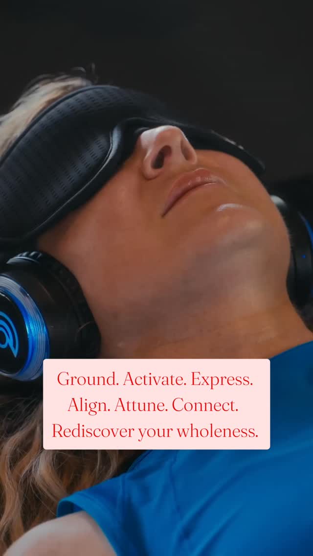 Every time I’m in headphones with a client, I witness miracles- openings, releases, and the most beautiful returns to self. This work is sacred, and I hold it with a gentleness and a deep, steady appreciation.
Faith group session coming soon. ✨️