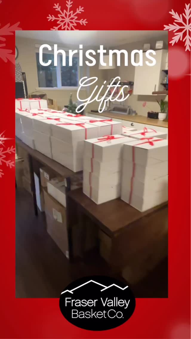 Christmas gifts are starting to head out the door and the shop is feeling festive. BC made favourites, wrapped and ready for the season.
#FraserValleyBasketCo #BCMade #ShopLocalBC #SupportLocalBC #GiftingSeason #ChristmasGifting #HolidayGiftsBC #LocalArtisansBC #GiftBasketsBC #AbbotsfordBusiness #SmallBusinessBC #CorporateGifting #ClientGiftsBC #ChristmasInBC #HolidayReels