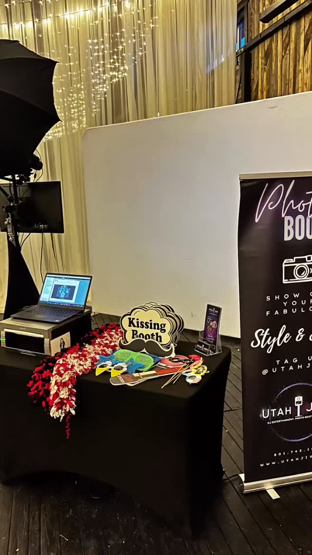 Wedding Season is slowing down and holidays are gearing up! The Glam booth is an amazing option for any and all events! Ask us about this fun booth!