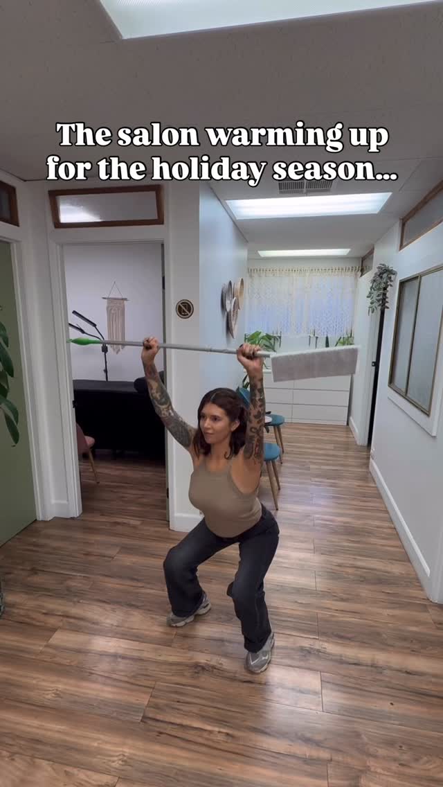 We are ready! Are you?
#losangelessalon #holidays #losangeleslashes #losangelesnails #losangelesesthetician