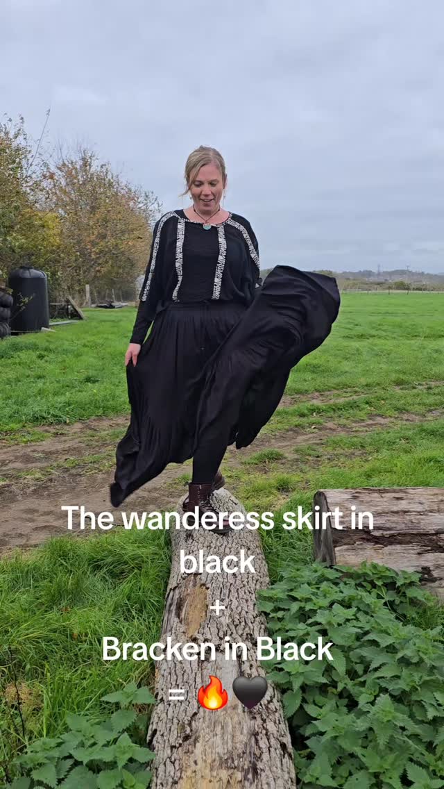 This outfit is a Winter, layerable, boho, casual witch dream. Right?
It's completely 'one size fits most, worn slightly differently' and will fit a UK14 - UK32 - really, truly, we triple test it!
anddddd...the skirt has pockets π
buy it here: www.peachypearclothing.co.uk under catergory 'Moon & Moss'
#bohoskirt #bohovibe #winterfashion #skirtwithpockets #staplepieces